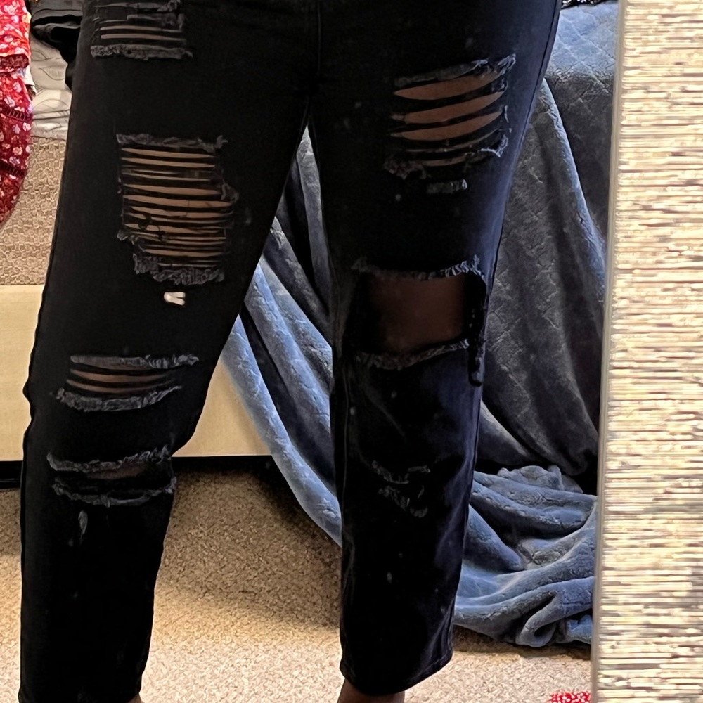 Ripped Jeans. New